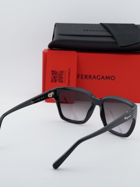 Salvatore Ferragamo SF1018S 001 Square Sunglasses - Black / Grey Gradient main image 6